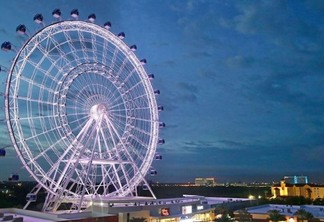 Paisagem da roda-gigante The Wheel em Orlando