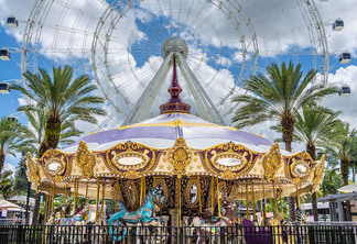 Carousel on The Promenade no ICON Park Orlando