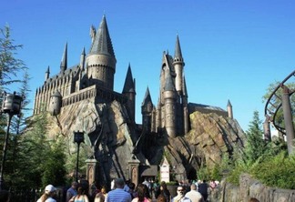 Castelo de Hogwarts no parque Islands of Adventure em Orlando