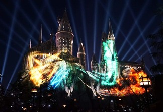 Show noturno do Harry Potter na Universal Orlando: The Nighttime Lights at Hogwarts Castle