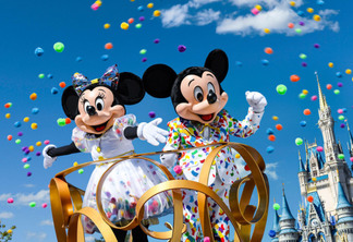 Mickey & Minnie's Surprise Celebration no Magic Kingdom da Disney Orlando