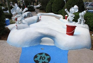 Winter Summerland Miniature Golf em Orlando: Mickey e Minnie