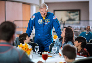 Almoço com astronauta da NASA em Orlando