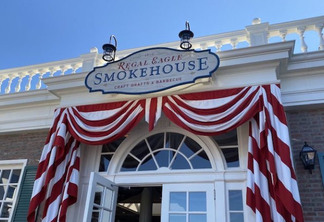 Restaurante Regal Eagle Smokehouse no Epcot da Disney Orlando