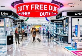 Lojas do Duty Free Shop no aeroporto