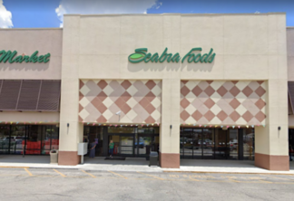 Fachada do supermercado Seabra Foods em Orlando