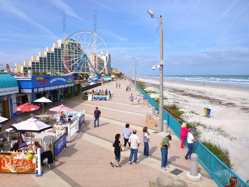 Píer and Boardwalk em Daytona Beach