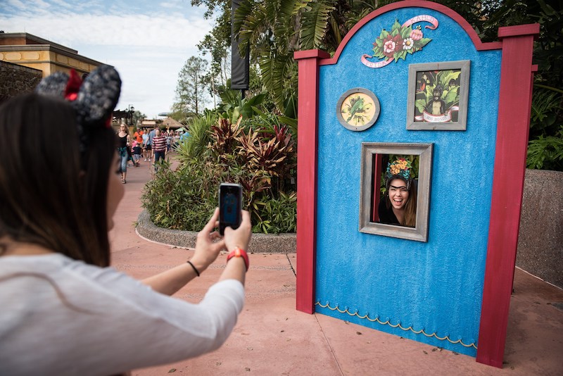 Mural de fotos no Epcot International Festival of the Arts na Disney Orlando
