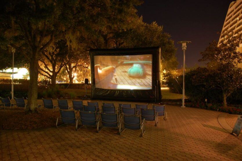 Cinema ao ar livre no hotel Disney's Contemporary Resort em Orlando