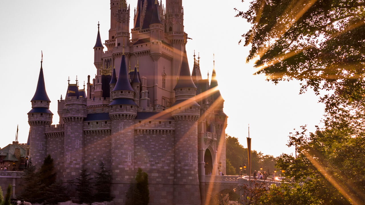 Castelo da Cinderela no parque Magic Kingdom em Orlando
