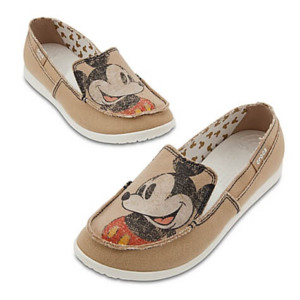 Lojas da Crocs em Orlando e na Disney: sapatos Mickey