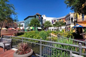 Qual é o melhor shopping de Orlando: Shopping Pointe