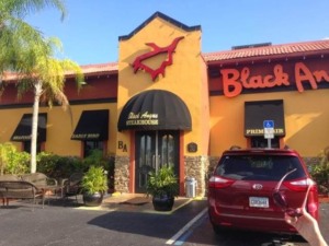 7 restaurantes para comer em Kissimmee: Black Angus