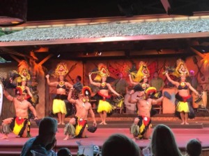 Jantar havaiano na Disney em Orlando: Spirit of Aloha Dinner Show