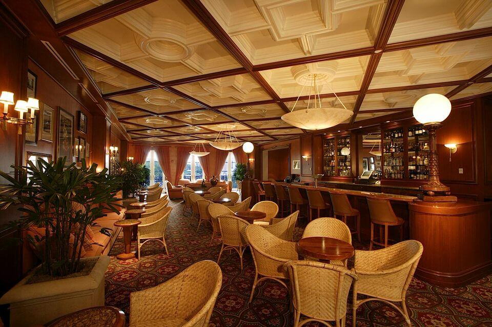 Interior do restaurante no hotel Loews Portofino Bay da Universal Orlando