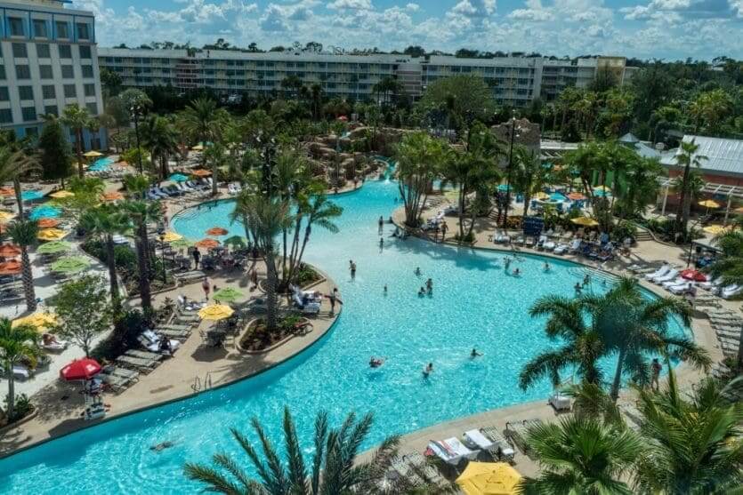 Piscina no hotel Loews Sapphire Falls Resort da Universal em Orlando