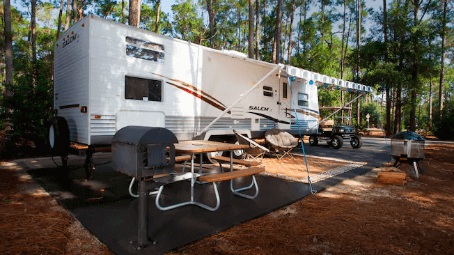 Área de acampamento premium no The Campsites e Cabins no Disney's Fort Wilderness Resort