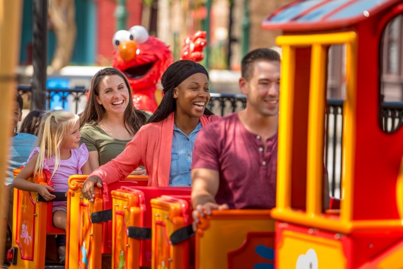 Elmo's Choo Choo Train na Sesame Street Land no SeaWorld Orlando