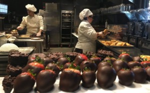 Toothsome Chocolate Emporium & Savory Feast Kitchen na Universal Orlando: cozinha