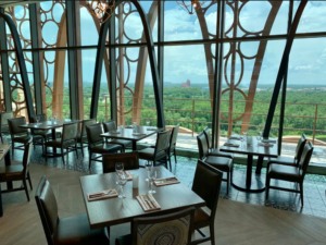 Restaurante Toledo – Tapas, Steak & Seafood na Disney Orlando: salão principal