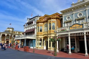 Curiosidades sobre a Main Street USA na Disney Orlando: chapelaria The Chapeau
