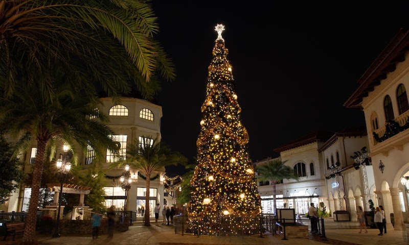 Árvore de Natal na Disney Springs