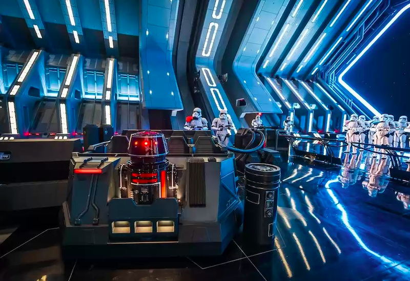 Interior da atração Star Wars: Rise of the Resistance na Disney Orlando