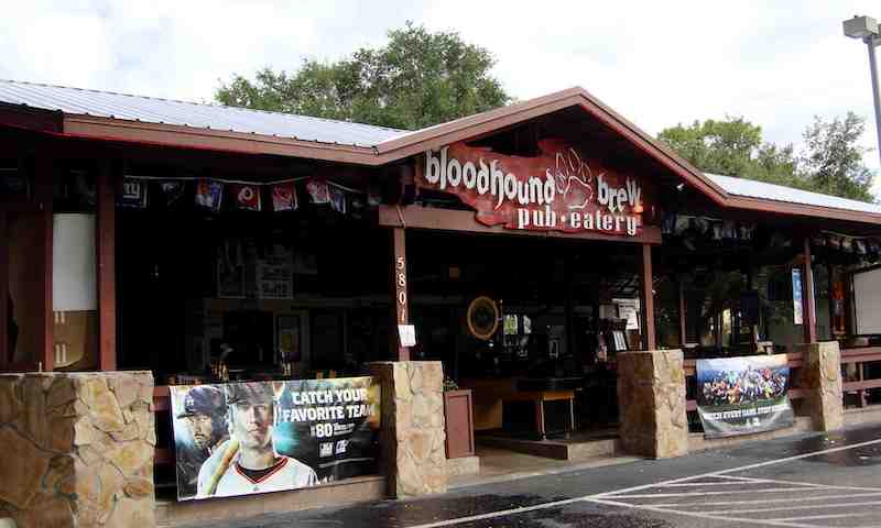 Bloodhound Brew Pub and Eatery em Orlando