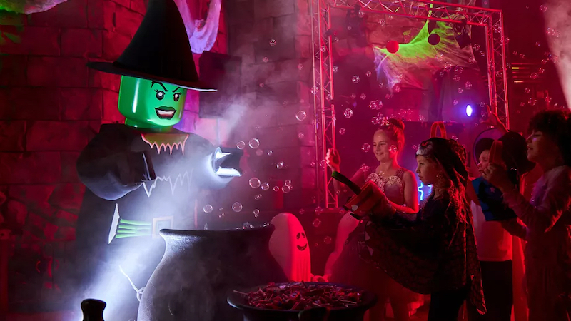 Monster Party no Halloween Brick-or-Treat no Legoland Florida